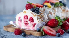 No need to order from the bakery: The Best foolproof recipe for an Incredibly tender swiss roll